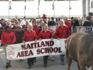Ag Team in the Grand Parade, 2004
